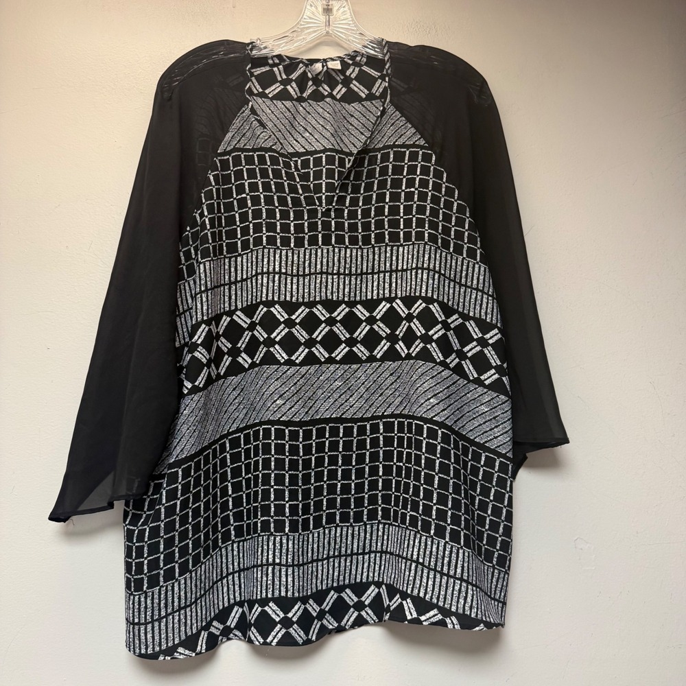 Cato Tunic Top Women 14/16W Black White Excellent Geometric Chiffon Sleeve 12605